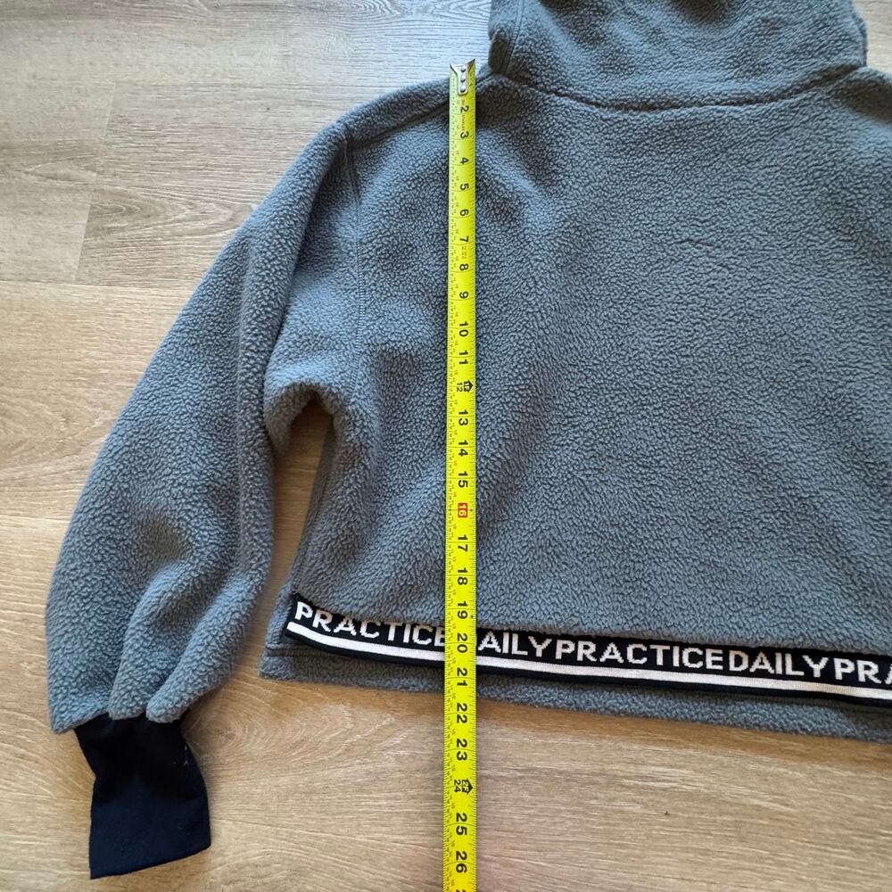Daily Practice Fleece Sweatshirt - Size M - Picture 5 of 6